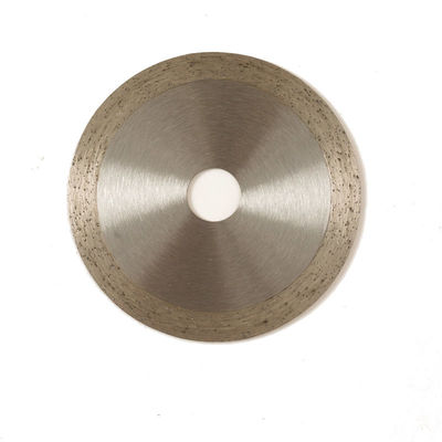 4.3 inci 110 × 1.2 / 1.8 × 10 × 20mm Cold Press Continuous Rim Diamond Blade Untuk Keramik, Marmer Dengan Umur Pemotongan Panjang